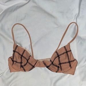 Acacia underwire top!